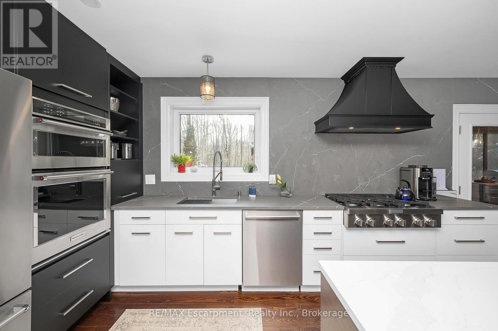 1158 Conservation Road E, Milton, Ontario  L0P 1B0 - Photo 18 - W12722816