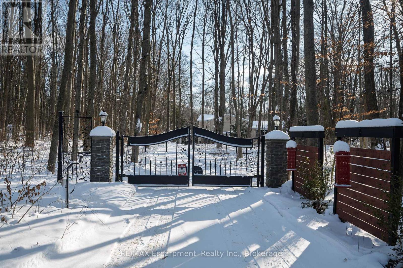 1158 Conservation Road E, Milton, Ontario  L0P 1B0 - Photo 4 - W12722816