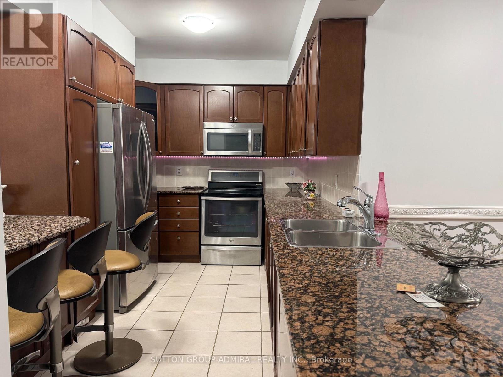 304 - 100 Promenade Circle, Vaughan, Ontario  L4J 7W7 - Photo 7 - N12637258