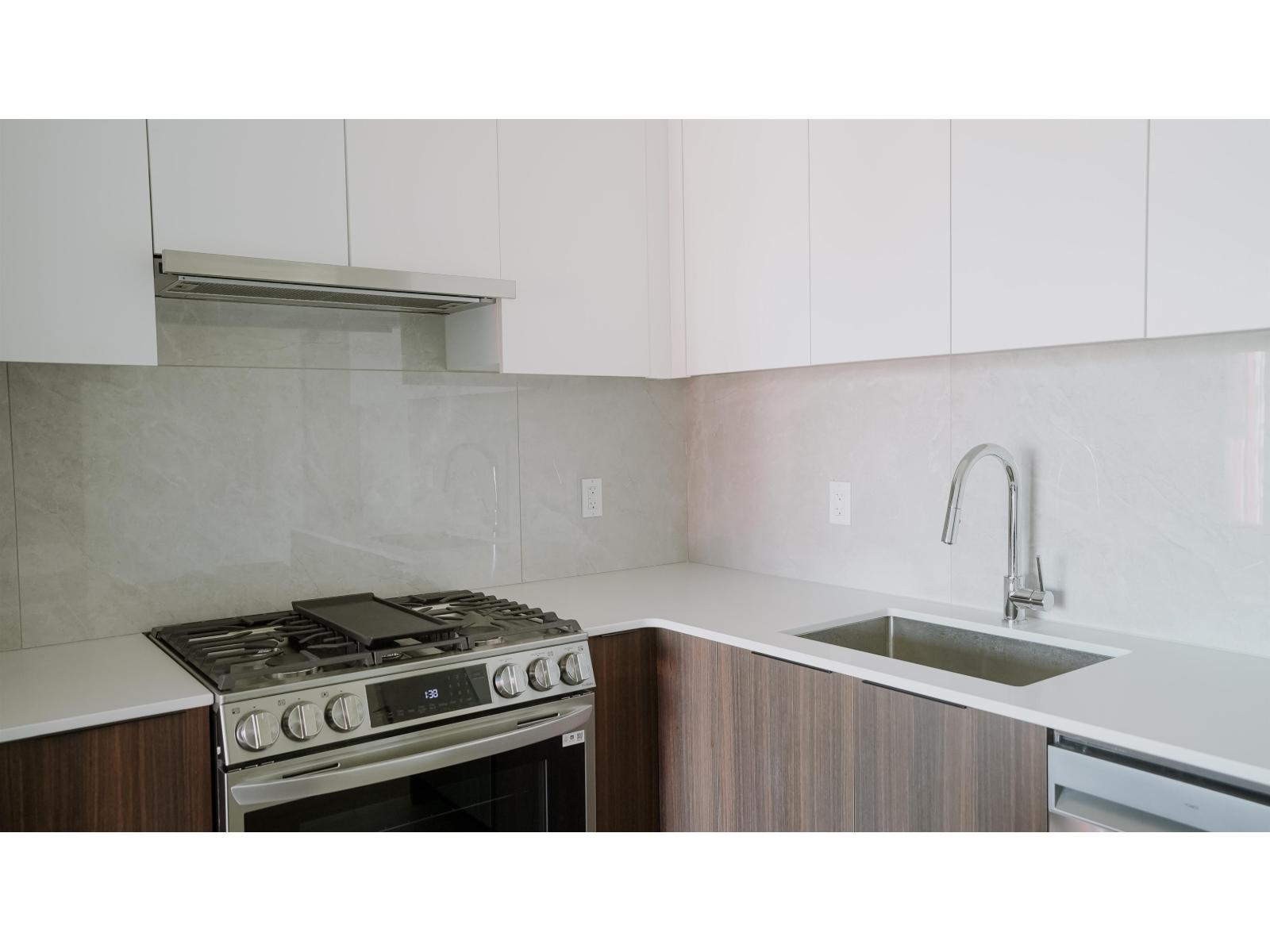 A615 7980 206a Street, Langley, British Columbia  V2Y 3Z8 - Photo 5 - R3082250