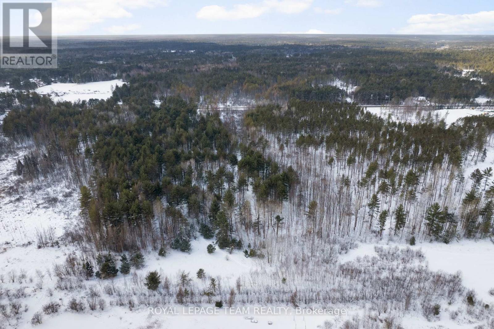 000 Doran Road, Petawawa, Ontario K8H 2W8 - Photo 10 - X12722836