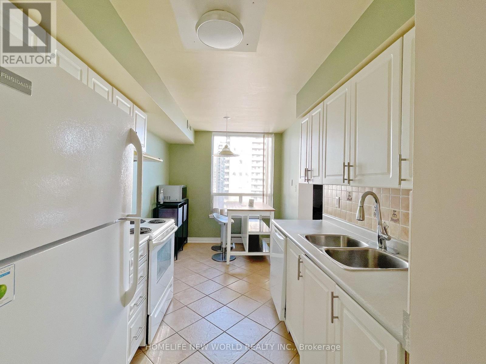 1002 - 18 Hillcrest Ave Avenue, Toronto, Ontario  M2N 6T5 - Photo 10 - C12720708