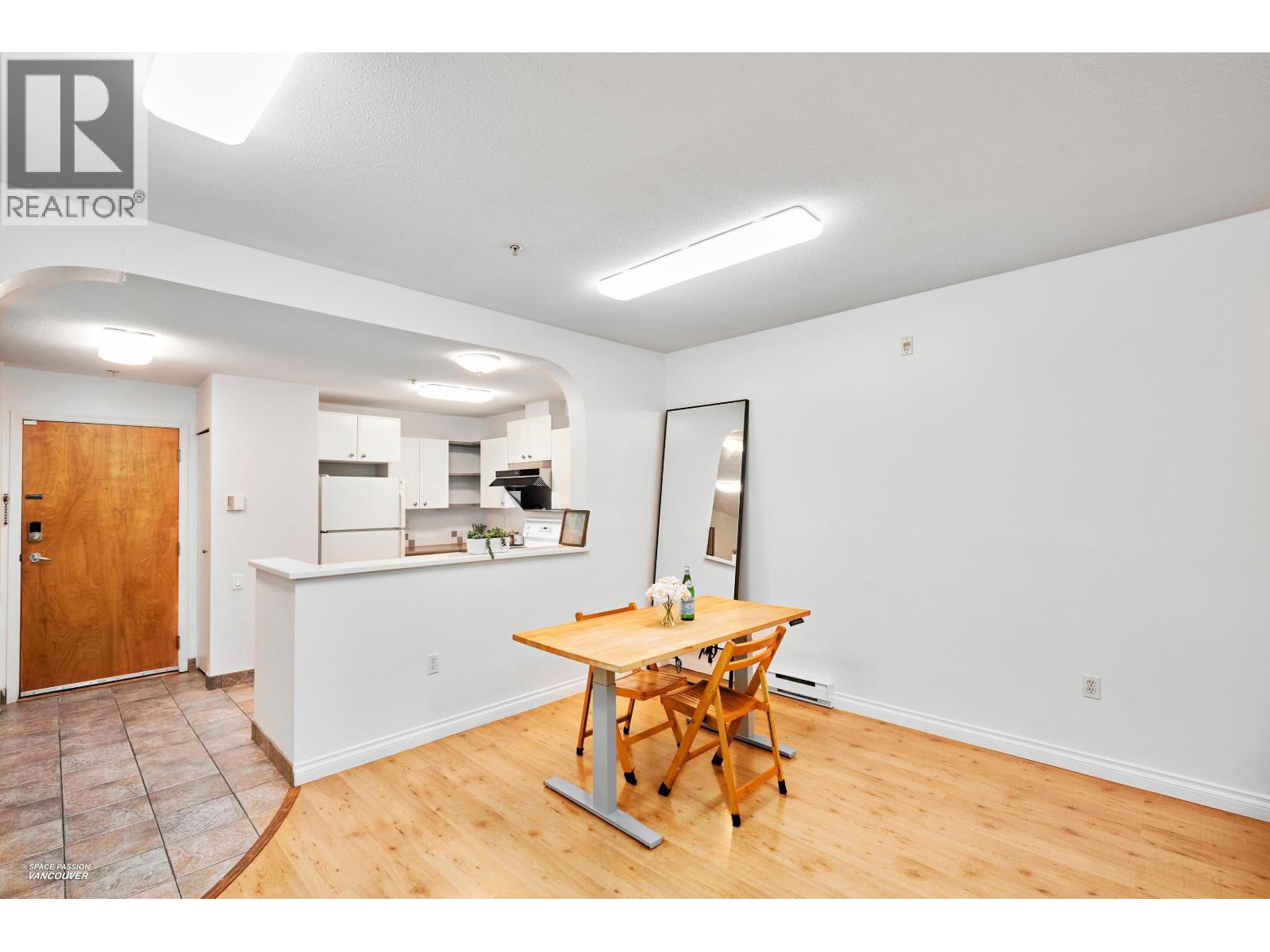 111 6833 Village Green, Burnaby, British Columbia  V5E 4M1 - Photo 11 - R3082461