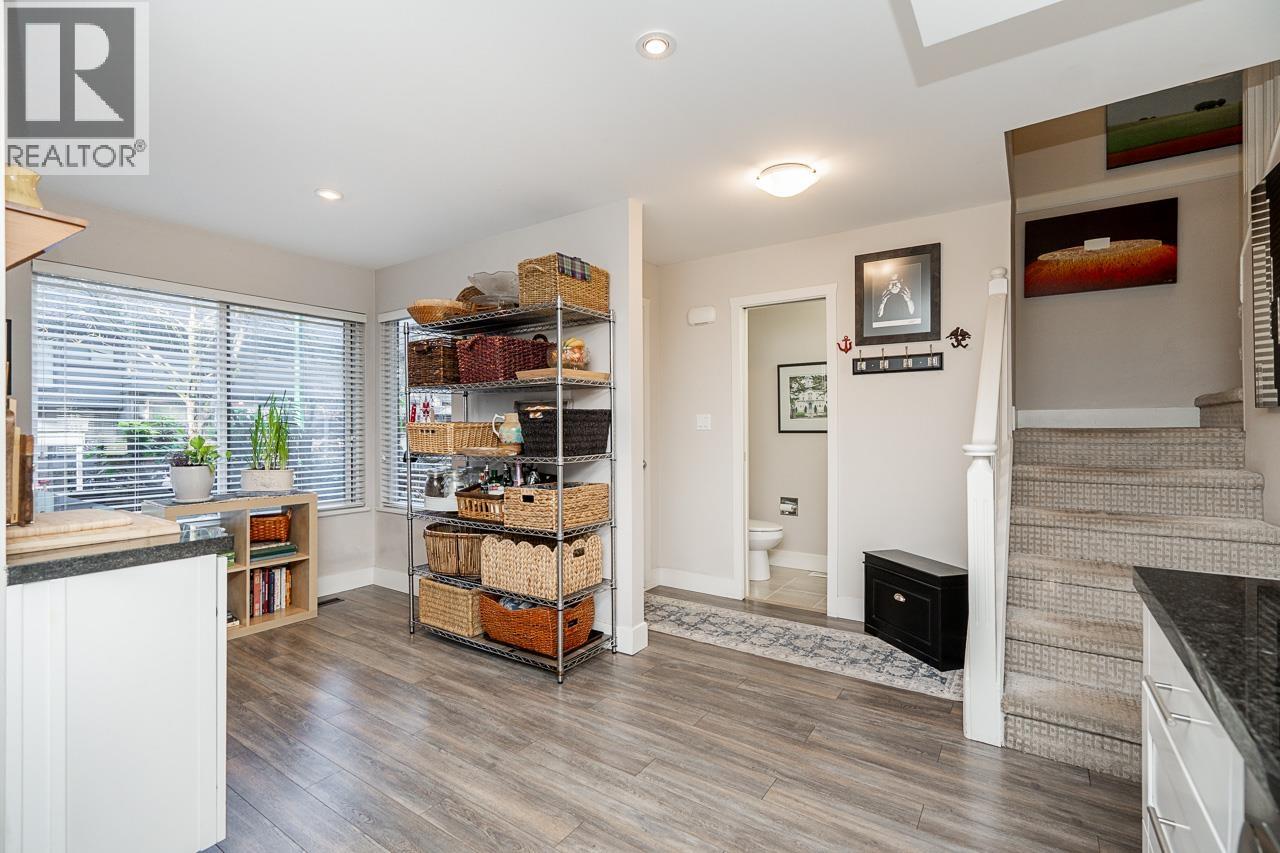 4590 Elmgrove Drive, Burnaby, British Columbia  V5G 3Y8 - Photo 12 - R3082479