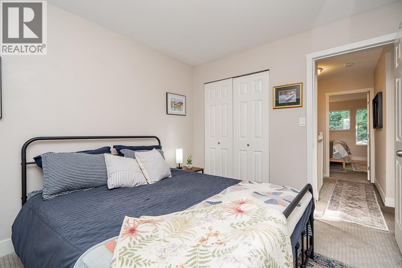 4590 Elmgrove Drive, Burnaby, British Columbia  V5G 3Y8 - Photo 18 - R3082479