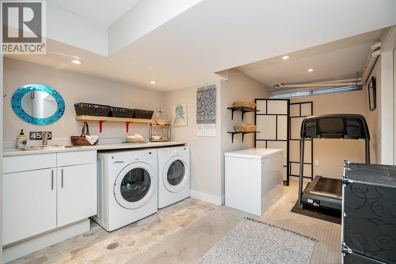 4590 Elmgrove Drive, Burnaby, British Columbia  V5G 3Y8 - Photo 24 - R3082479