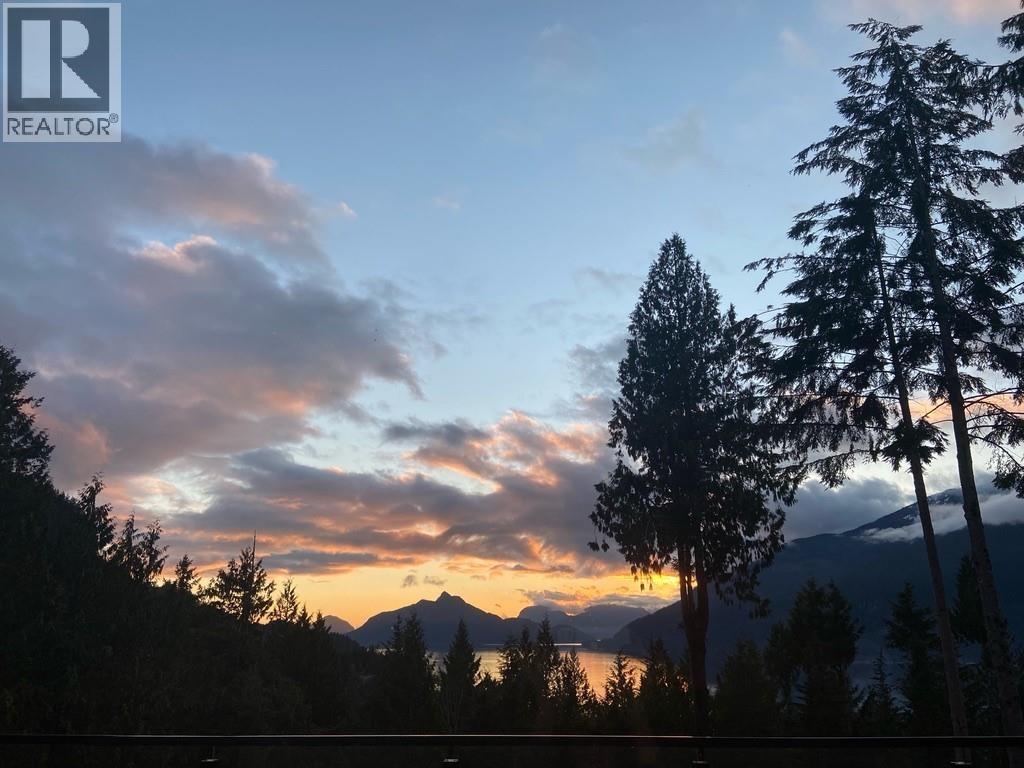 1028 Goat Ridge Drive, Britannia Beach, British Columbia  V8B 1J2 - Photo 5 - R3082470