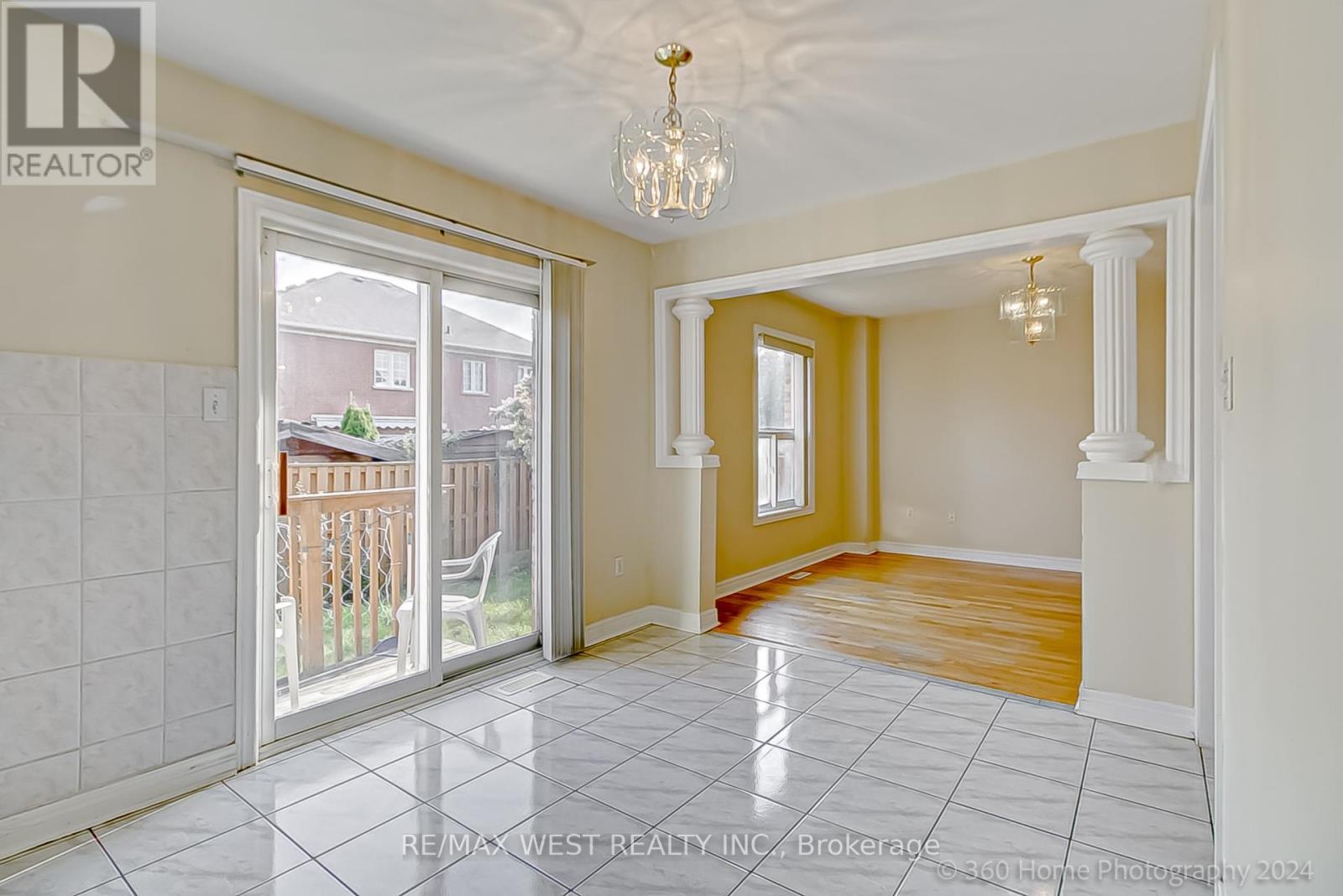 47 Monte Cristi Street, Vaughan, Ontario  L6A 3H8 - Photo 5 - N12722824