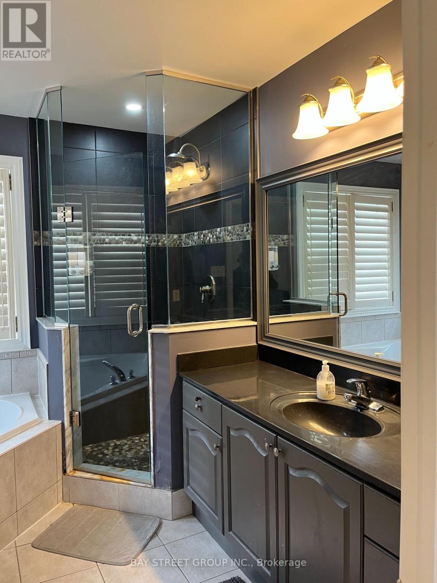 #upper - 54 Kingshill Road, Richmond Hill (Oak Ridges), Ontario  L4E 4E8 - Photo 23 - N12722844