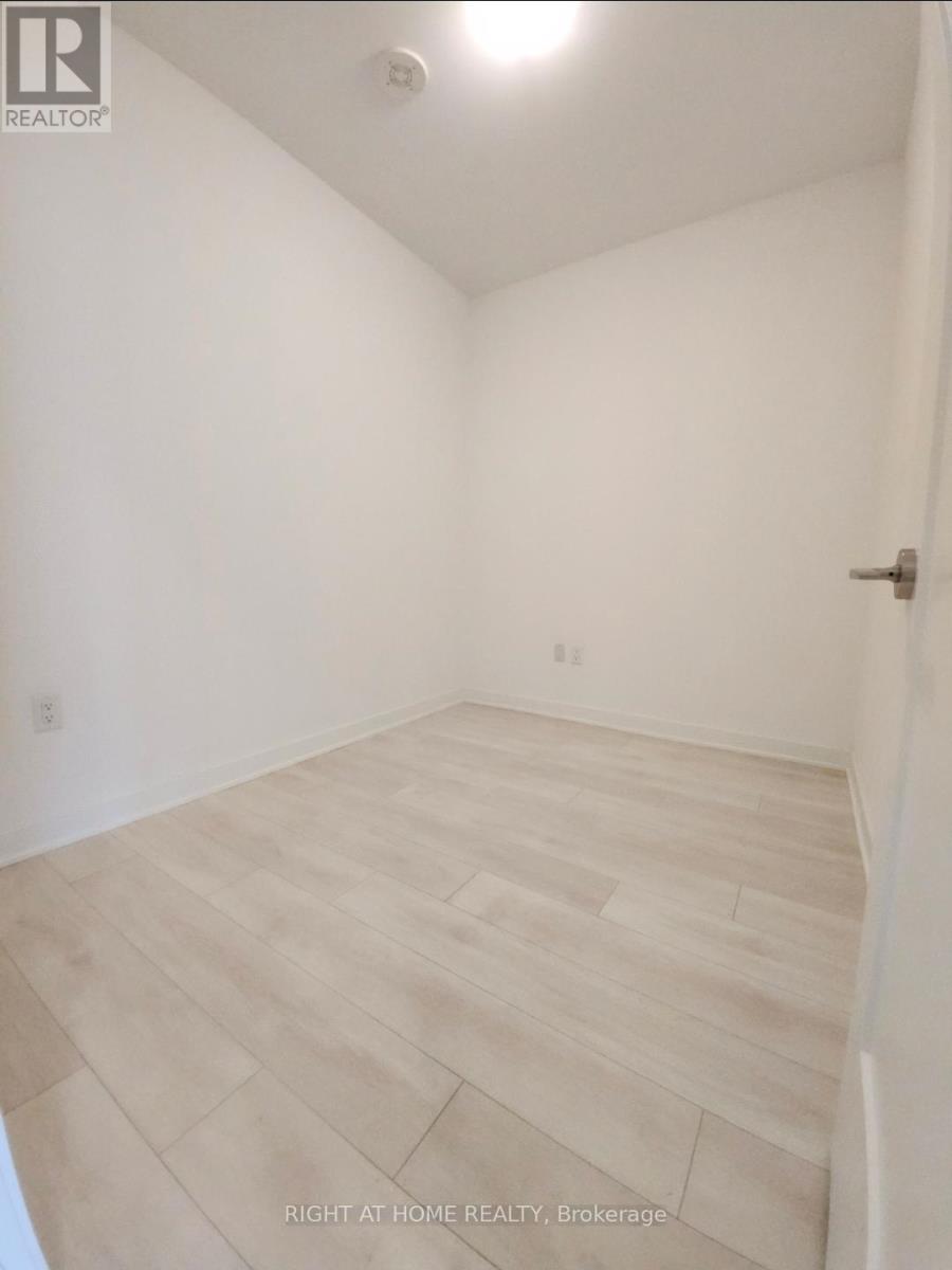 1801 - 95 Oneida Crescent, Richmond Hill (Langstaff), Ontario  L4B 0H5 - Photo 10 - N12722846