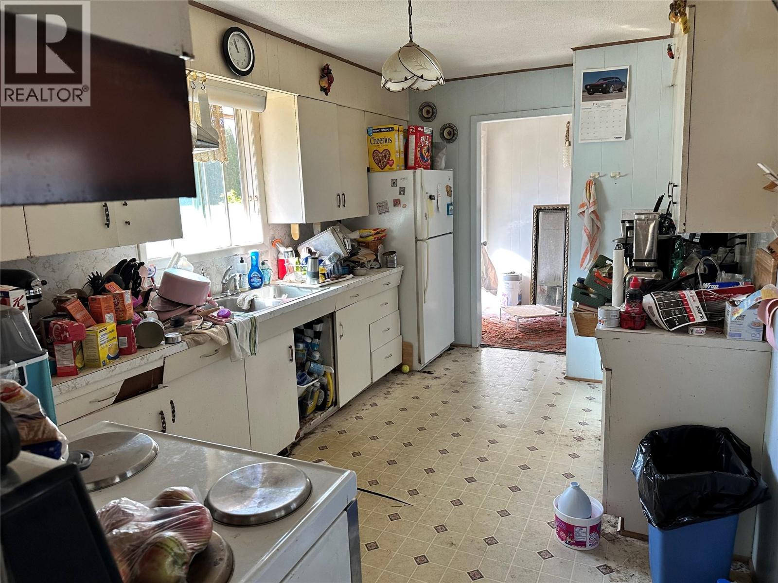 115 101st Street, Castlegar, British Columbia V1N 3E3 - Photo 12 - 10363903