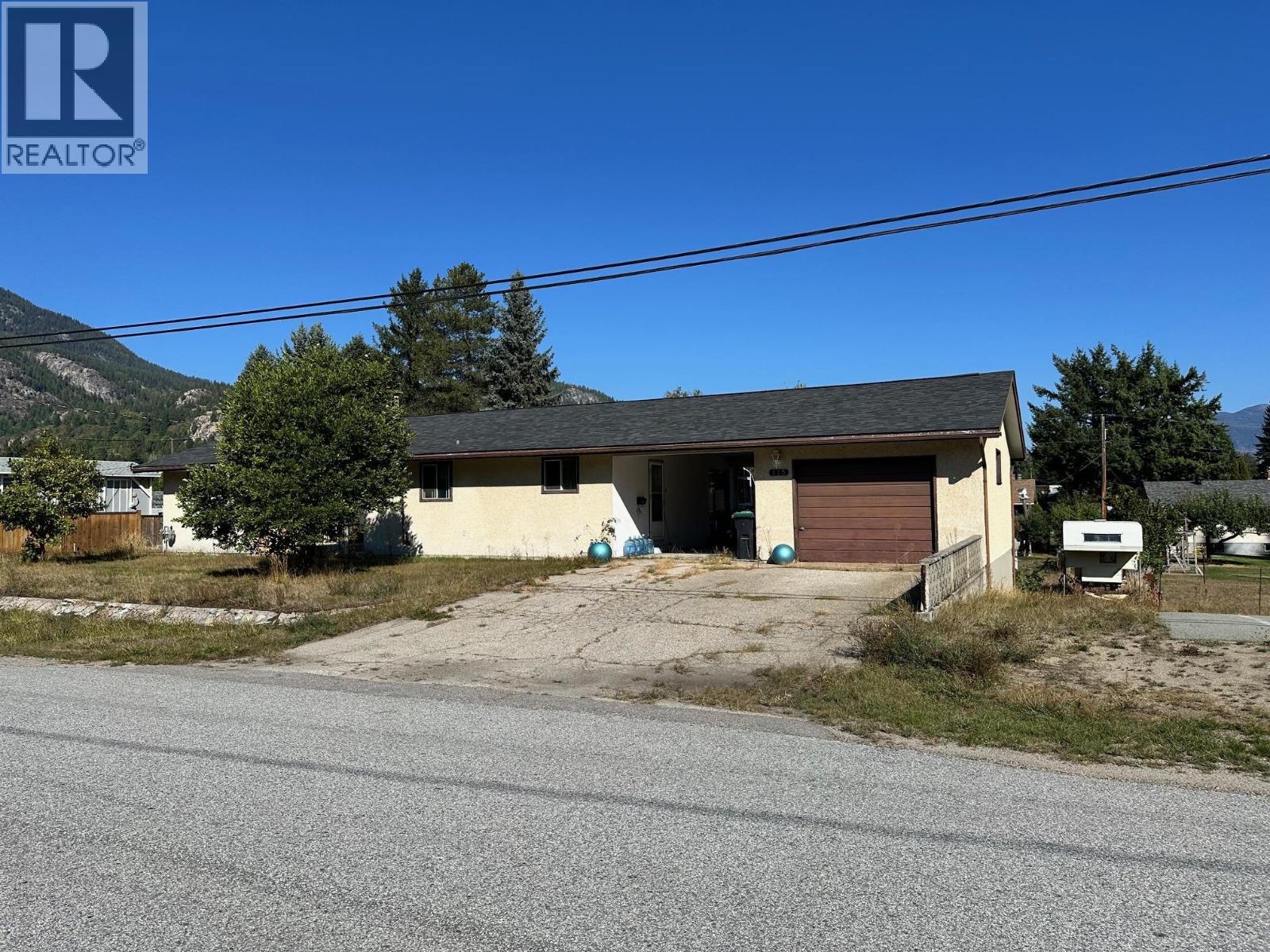 115 101st Street, Castlegar, British Columbia V1N 3E3 - Photo 8 - 10363903