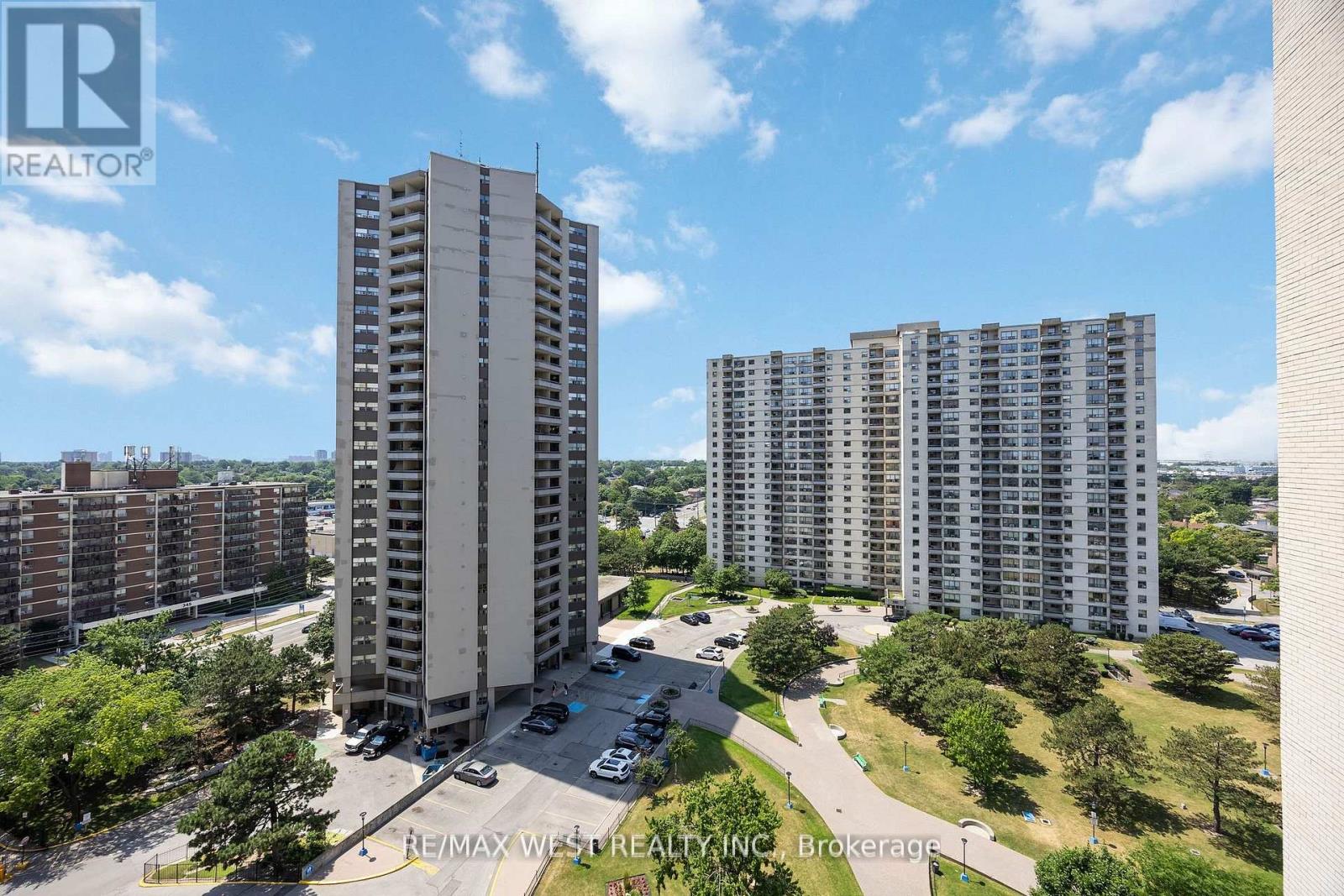 1416 - 370 Dixon Road, Toronto, Ontario  M9R 1T2 - Photo 10 - W12722842