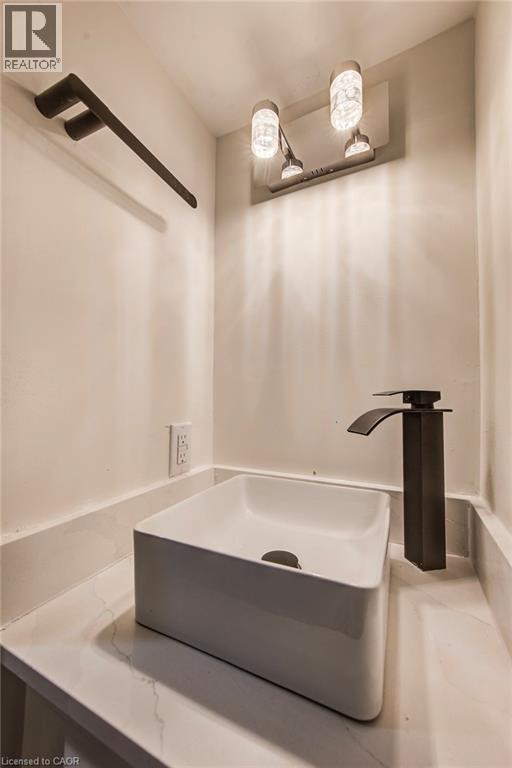 117 Secord Avenue, Kitchener, Ontario  N2B 2L3 - Photo 38 - 40799209