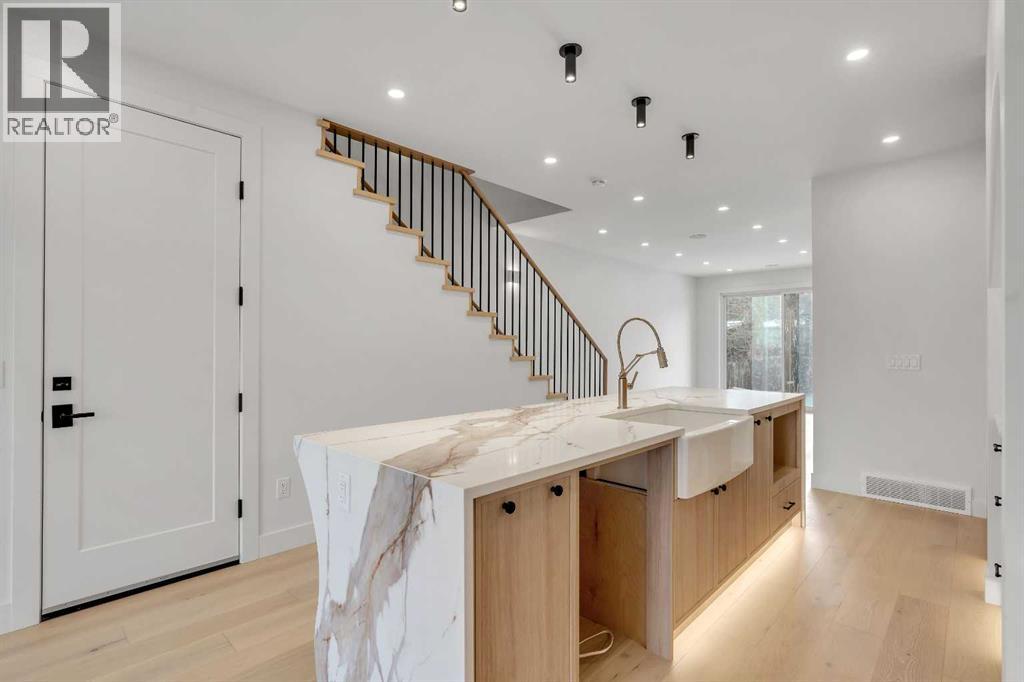 239 22 Avenue Ne, Calgary, Alberta  T2E 1T6 - Photo 9 - A2279351