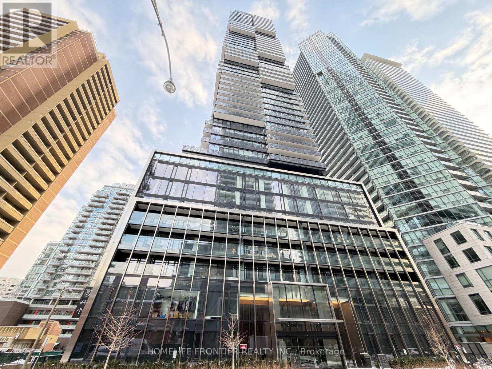 1912 - 55 Charles Street E, Toronto, Ontario  M4Y 0J1 - Photo 2 - C12713602