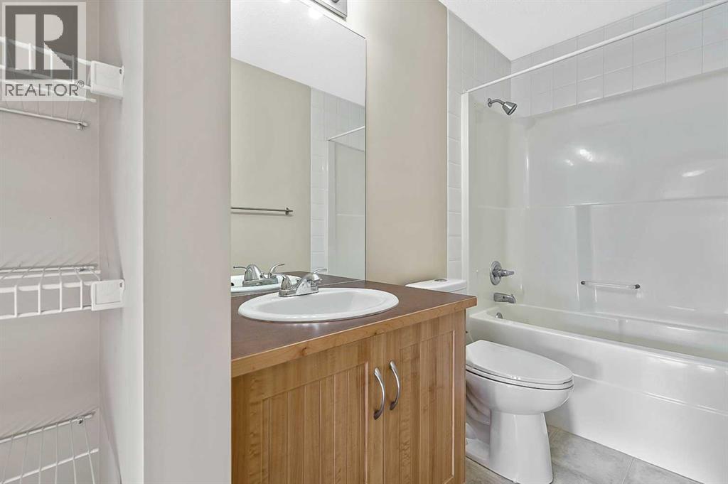 216 West Creek Close, Chestermere, Alberta  T3C 1X4 - Photo 21 - A2281026