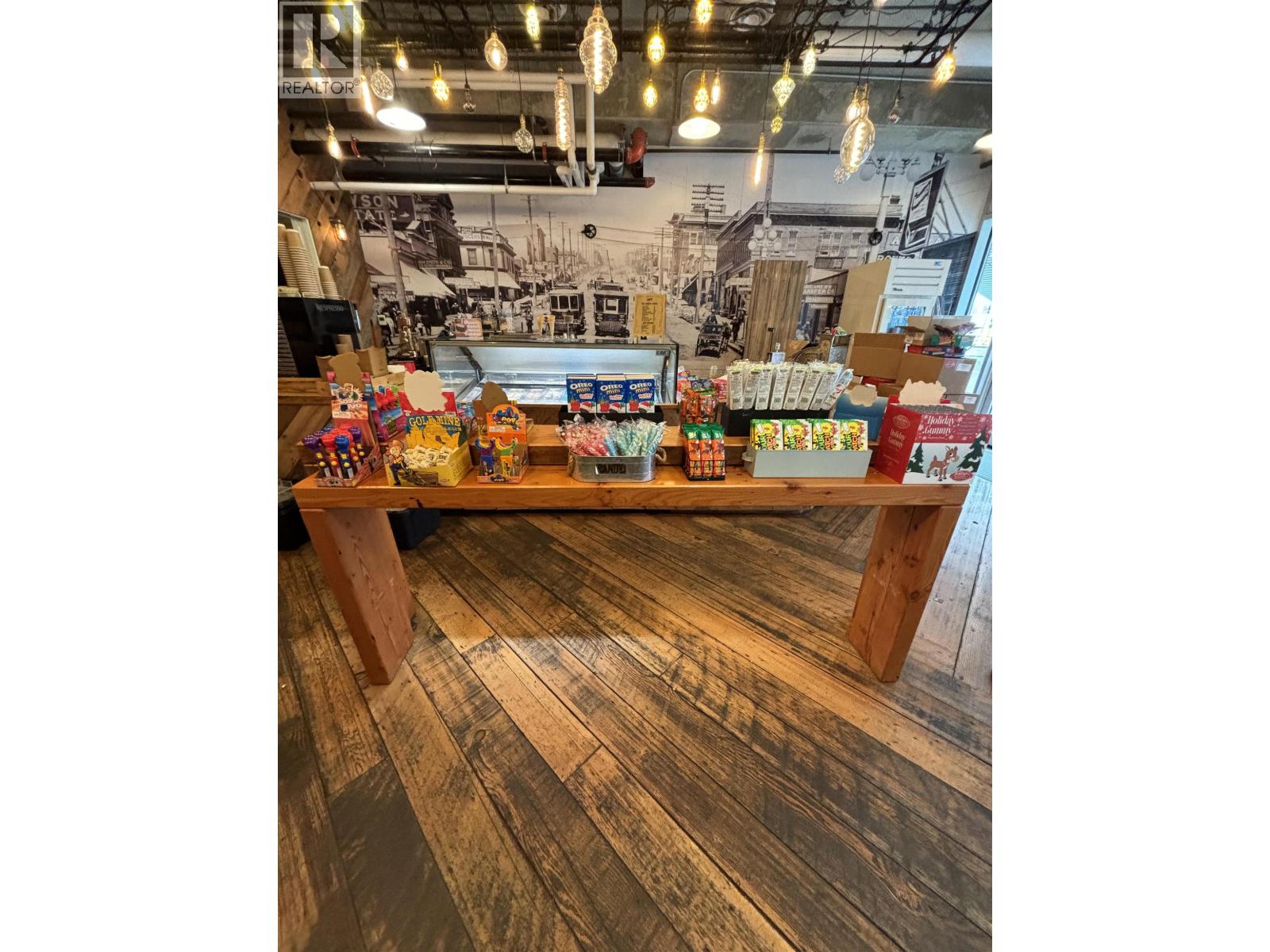 126 125 Victory Ship Way, North Vancouver, British Columbia  V7L 0G5 - Photo 6 - C8075236