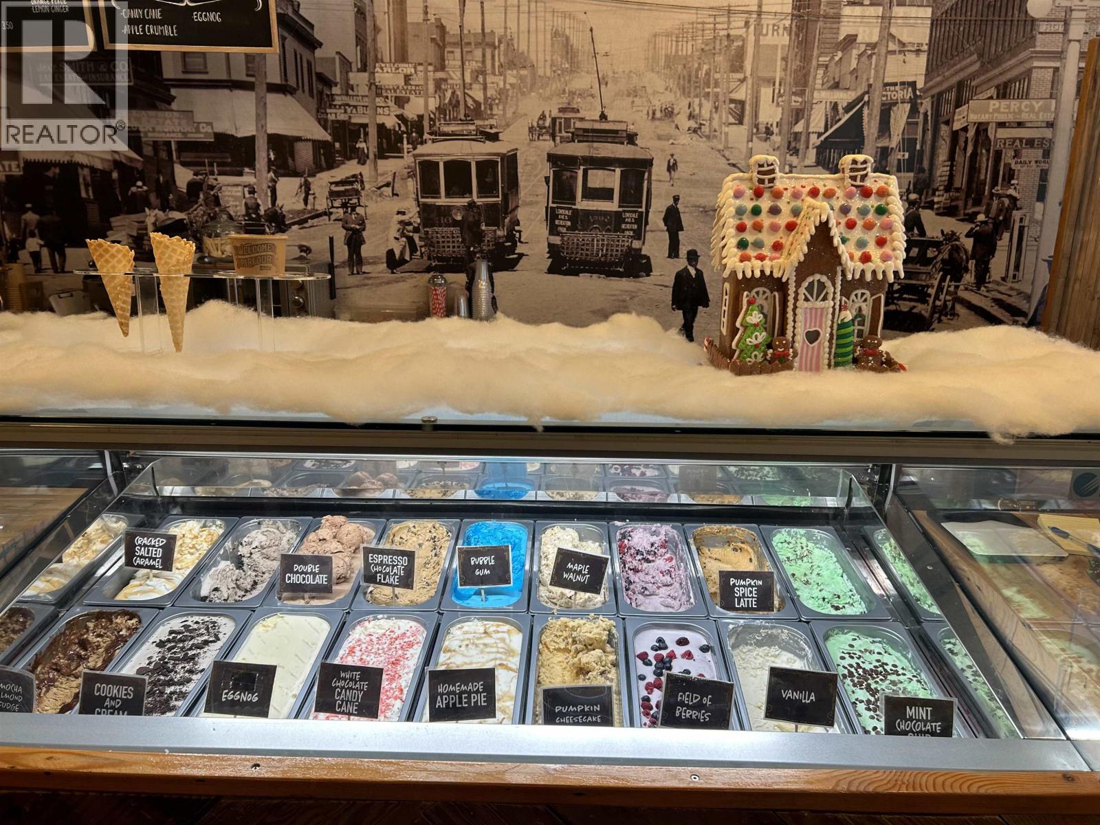 126 125 Victory Ship Way, North Vancouver, British Columbia  V7L 0G5 - Photo 4 - C8075236