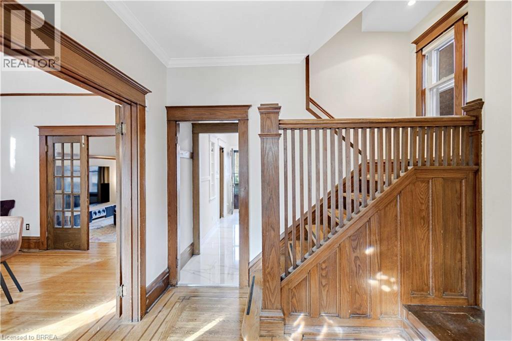 134 Sherman Avenue S, Hamilton, Ontario  L8M 2P9 - Photo 5 - 40795404