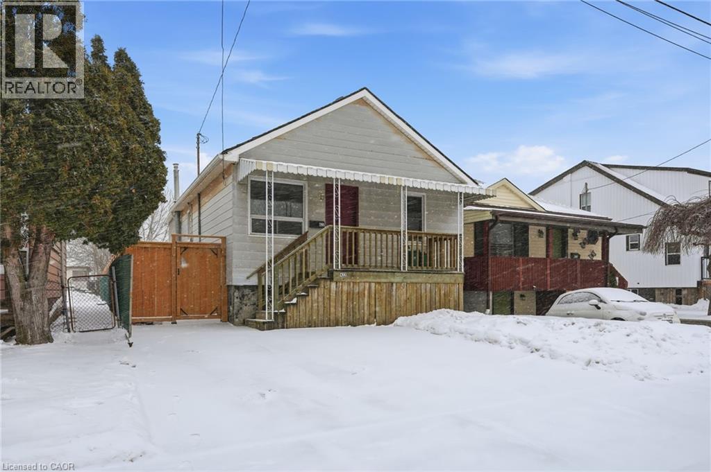 422 BRUNSWICK Street, Hamilton, Ontario