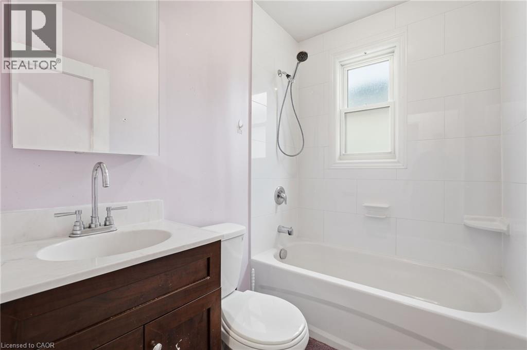 422 Brunswick Street, Hamilton, Ontario   - Photo 8 - 40800496