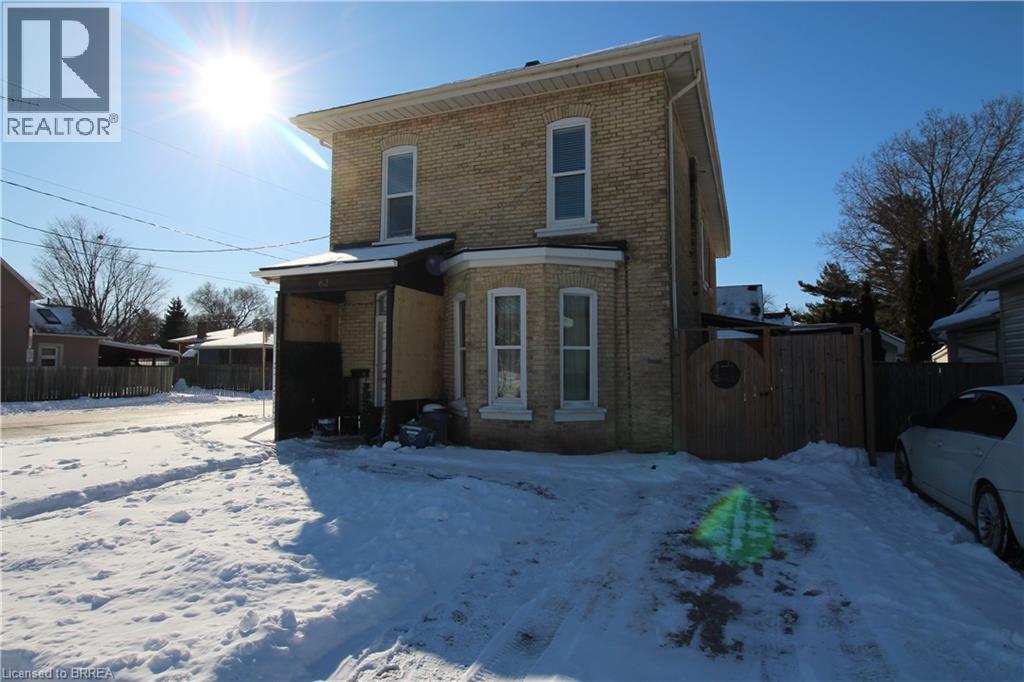 62 Dundas Street, Brantford, Ontario  N3R 1S3 - Photo 2 - 40800436