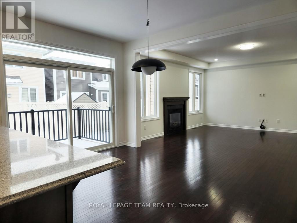 113 Lily Pond Street, Ottawa, Ontario  K2M 0J3 - Photo 9 - X12722888