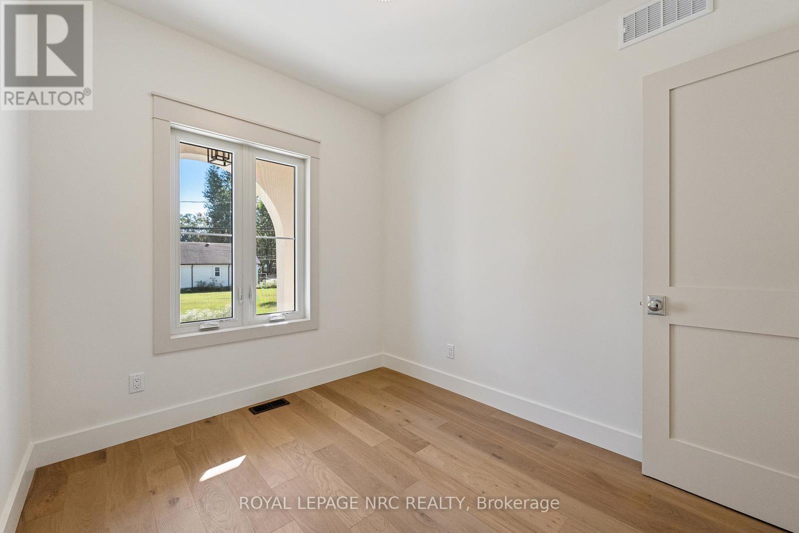 4058 Glenspring Road, Fort Erie, Ontario  L0S 1B0 - Photo 6 - X12722926