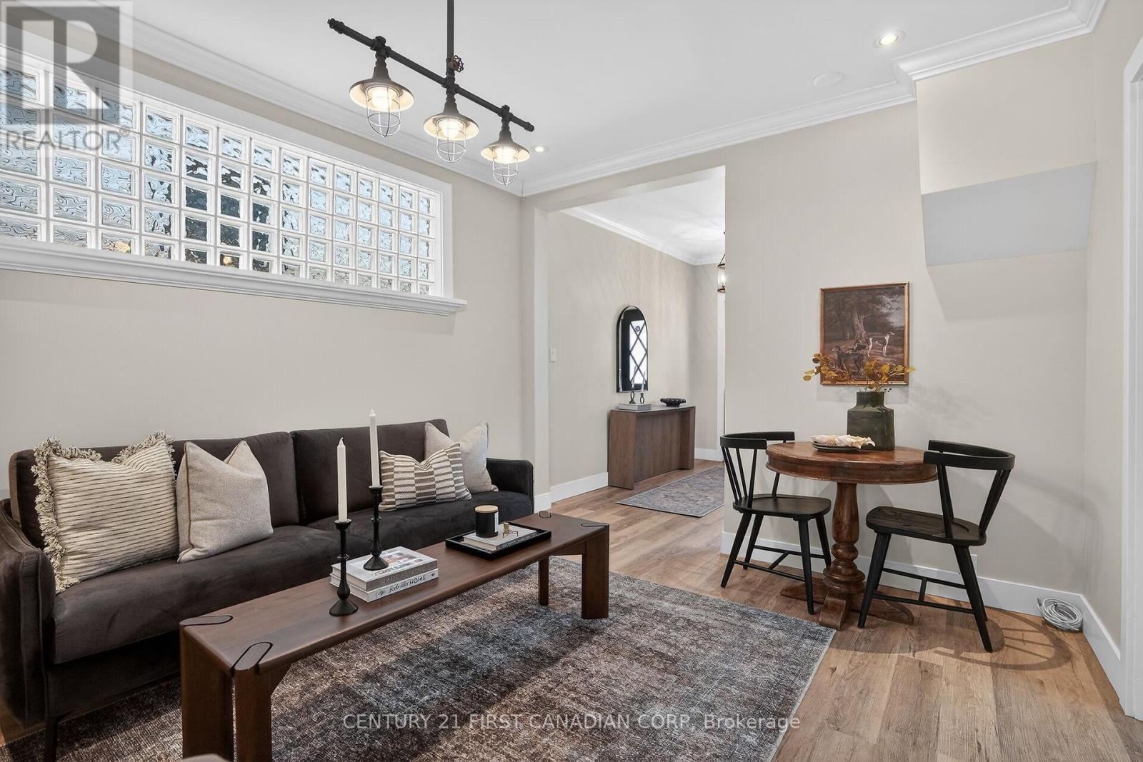 Photo 10 of 34 for 150 Colborne Street