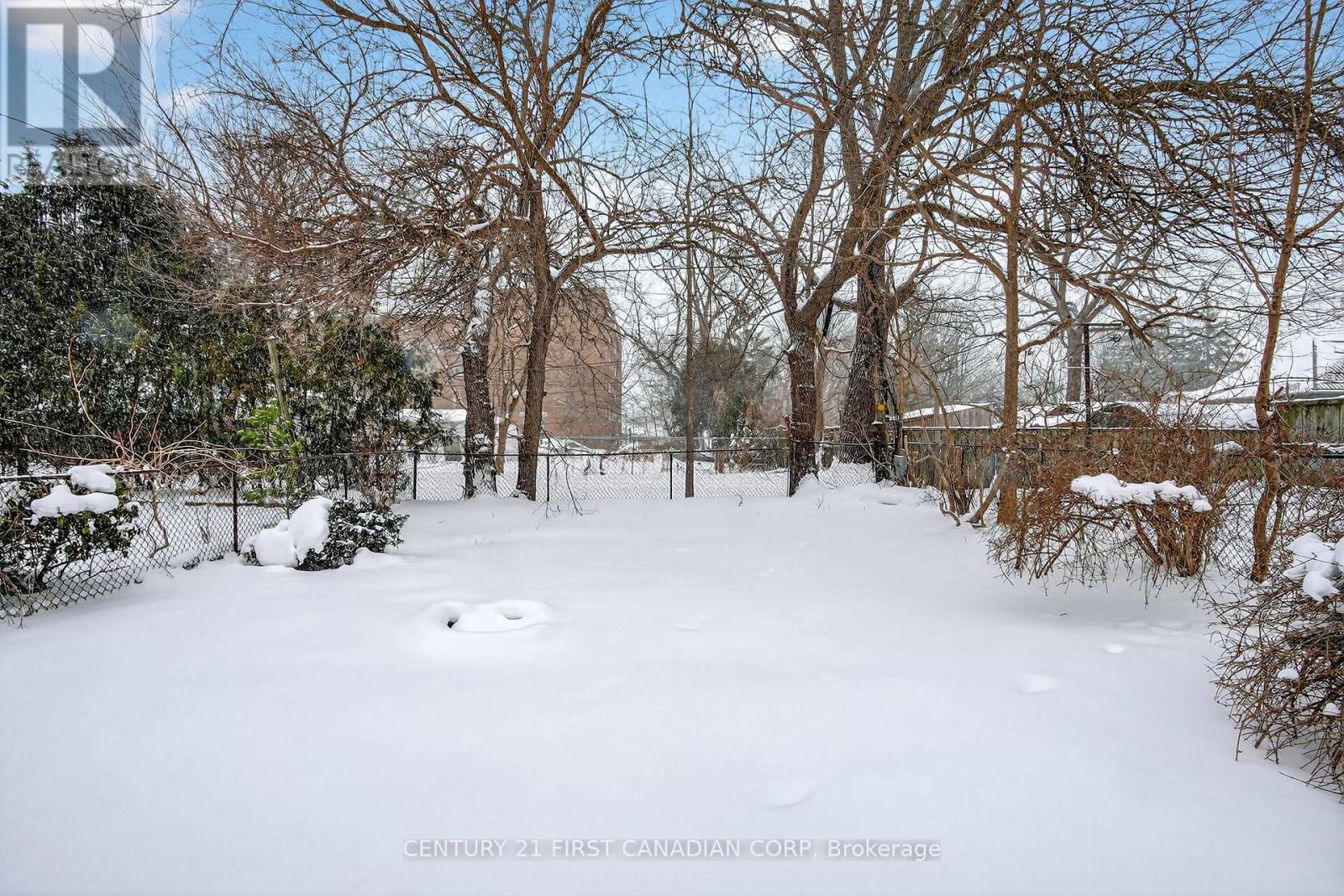 Photo 31 of 34 for 150 Colborne Street