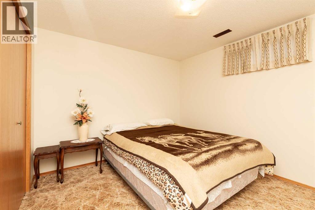 83 Elm Crescent S, Lethbridge, Alberta  T1K 4W8 - Photo 21 - A2280111