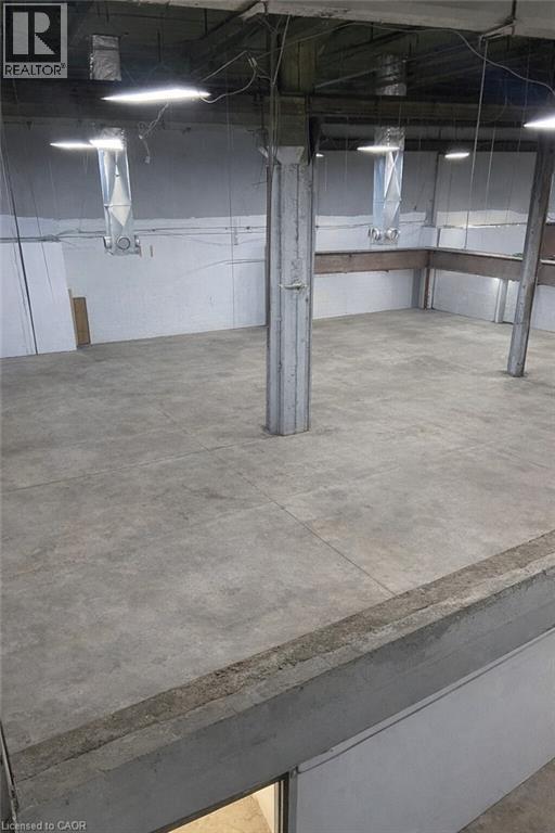 4256 Carroll Avenue Unit 2, Niagara Falls, Ontario  L2E 7J2 - Photo 2 - 40800115