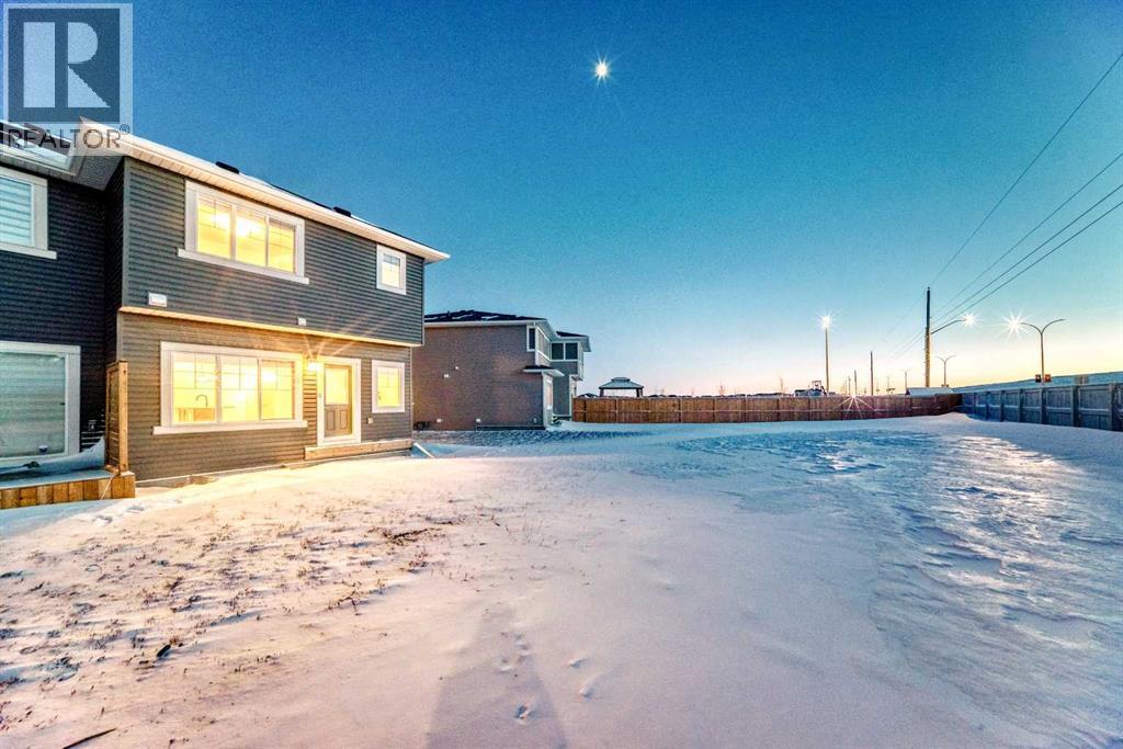 1449 Bayview Point Sw, Airdrie, Alberta  T4B 3N8 - Photo 31 - A2276196