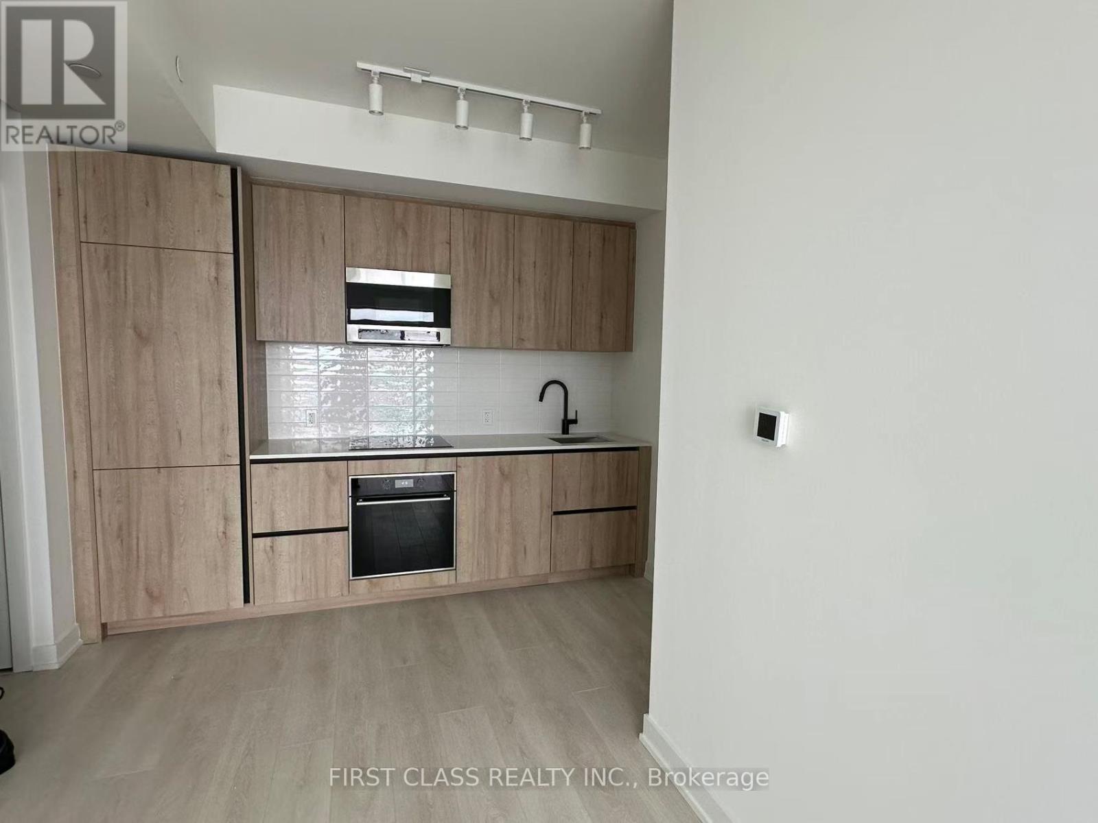 2209 - 117 Broadway Avenue, Toronto, Ontario  M4P 1V3 - Photo 3 - C12722862