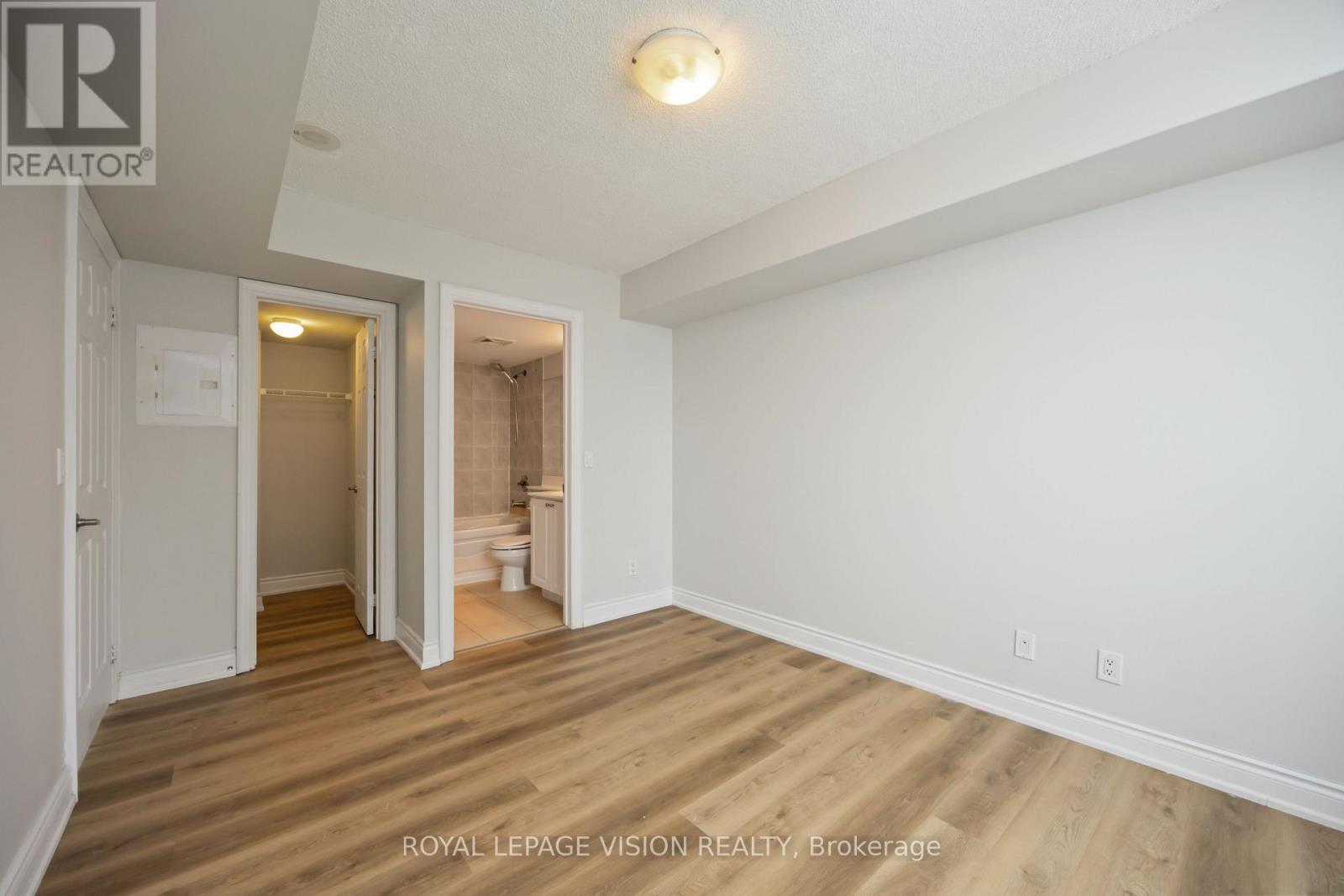 906 - 15 Greenview Avenue, Toronto, Ontario  M2M 4M7 - Photo 18 - C12722896