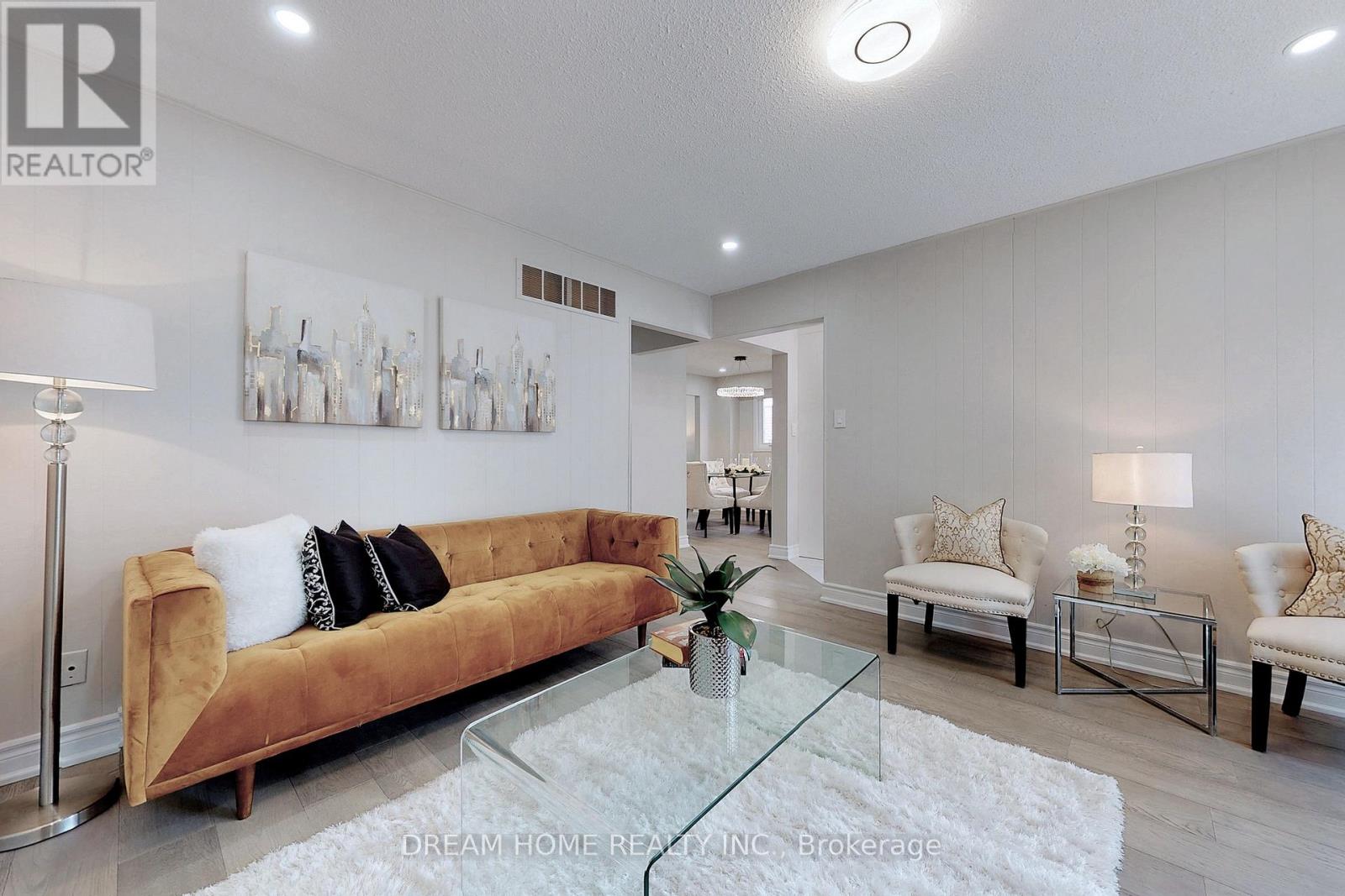 114 Mossbrook Crescent, Toronto (Steeles), Ontario  M1W 2W9 - Photo 10 - E12722914