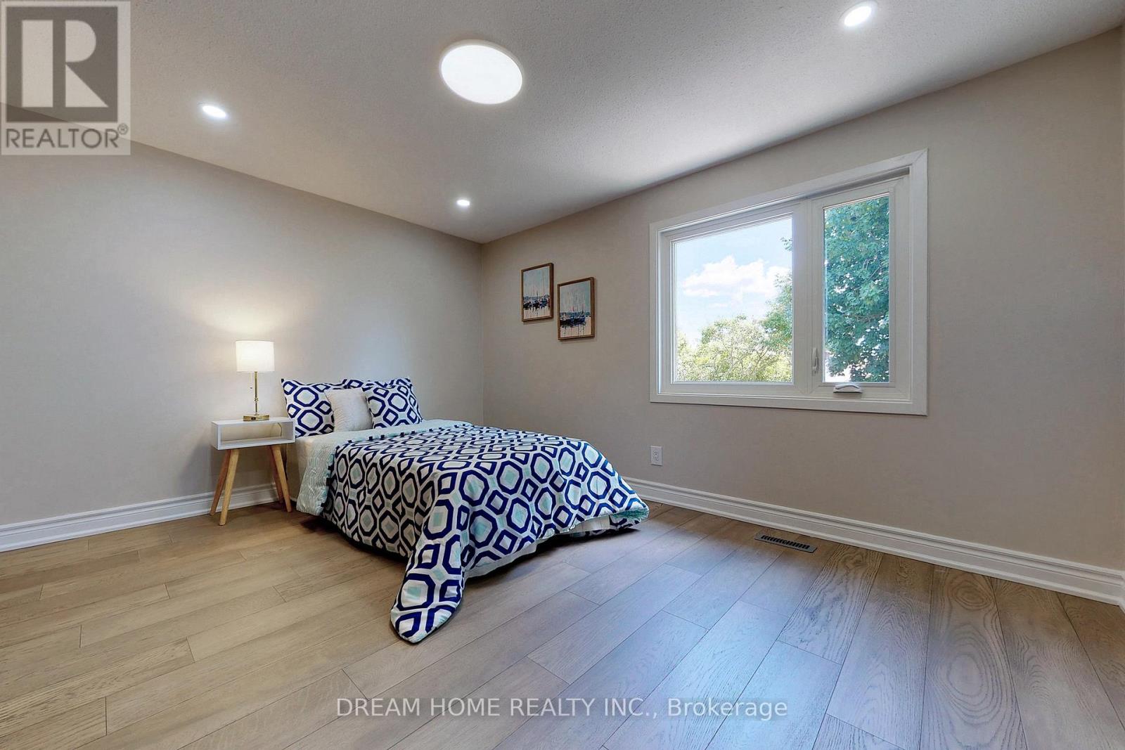 114 Mossbrook Crescent, Toronto (Steeles), Ontario  M1W 2W9 - Photo 24 - E12722914