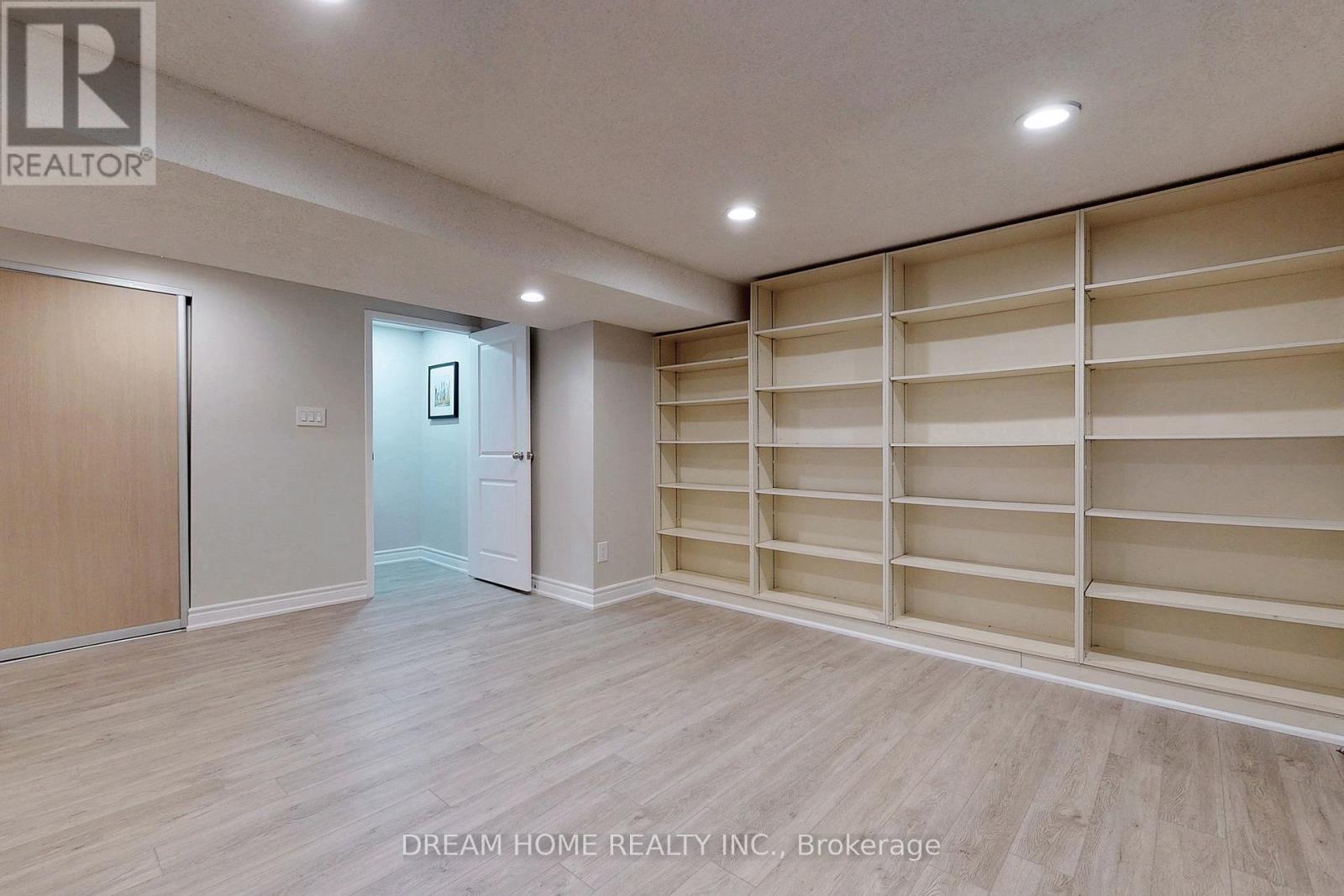 114 Mossbrook Crescent, Toronto (Steeles), Ontario  M1W 2W9 - Photo 32 - E12722914