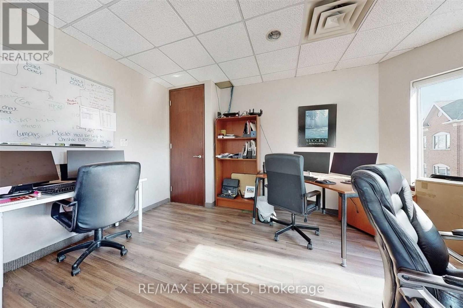 18 - 30 Wertheim Court, Richmond Hill, Ontario  L4B 1B9 - Photo 27 - N12722874