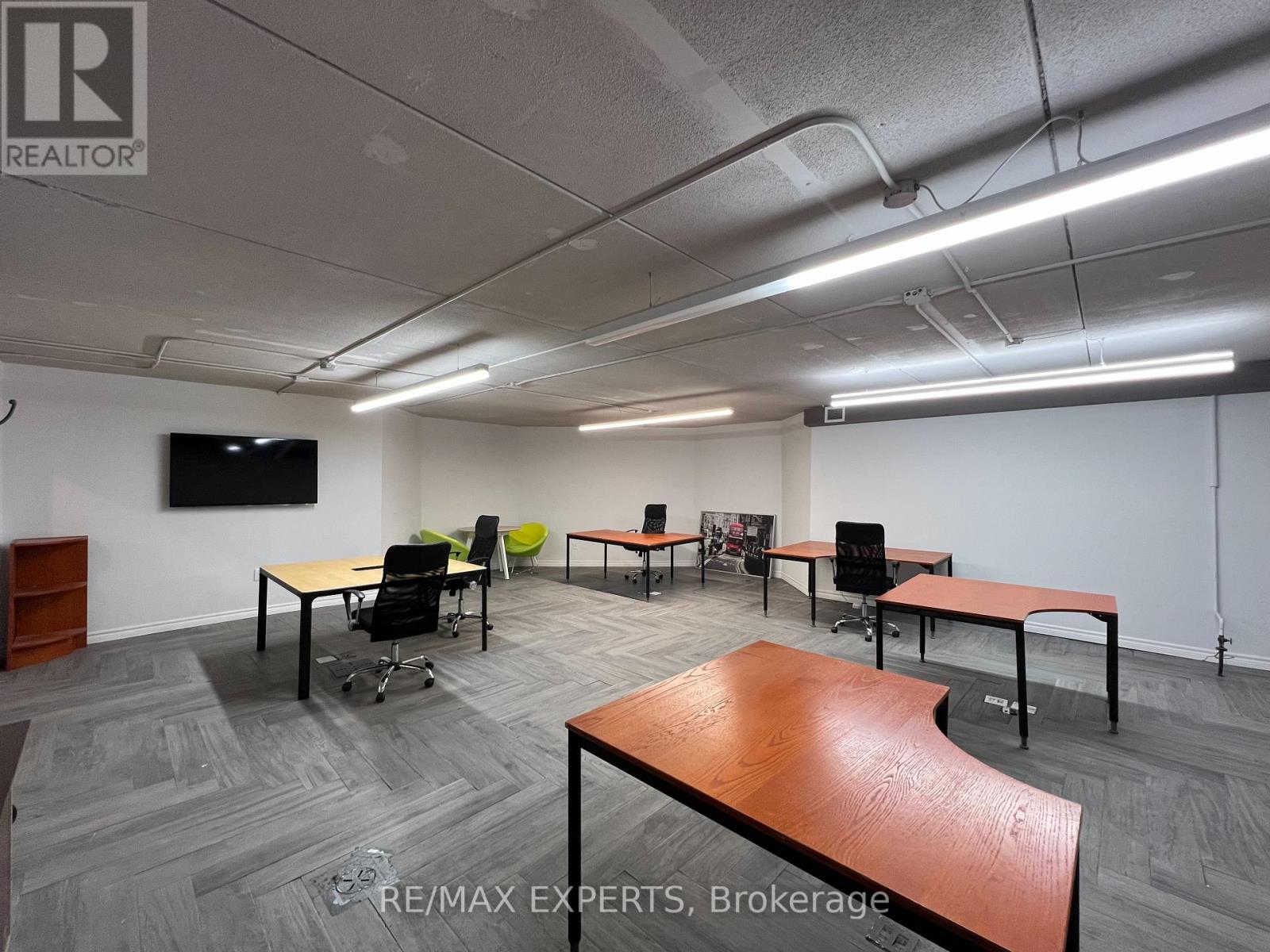 18 - 30 Wertheim Court, Richmond Hill, Ontario  L4B 1B9 - Photo 35 - N12722874