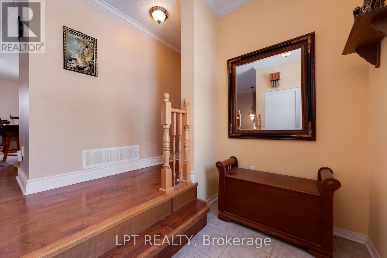 1 Bay Court, Wasaga Beach, Ontario  L9Z 1P7 - Photo 16 - S12722906