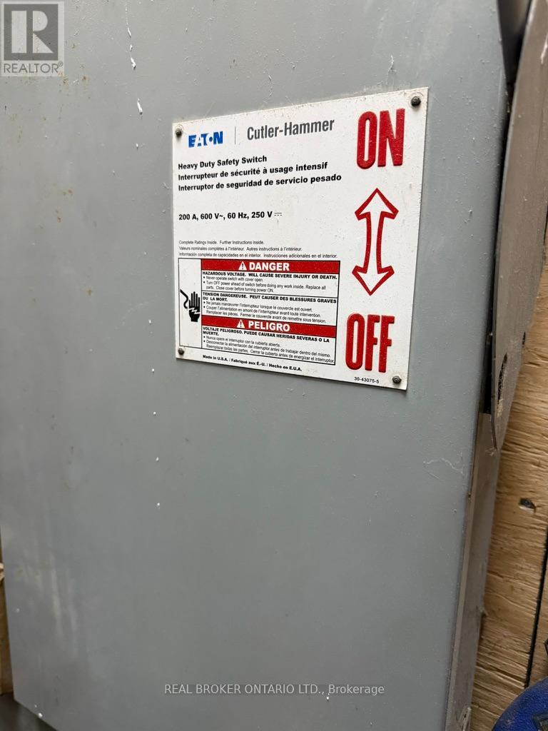 2 - 4256 Carroll Avenue, Niagara Falls, Ontario  L2E 7J2 - Photo 9 - X12722794