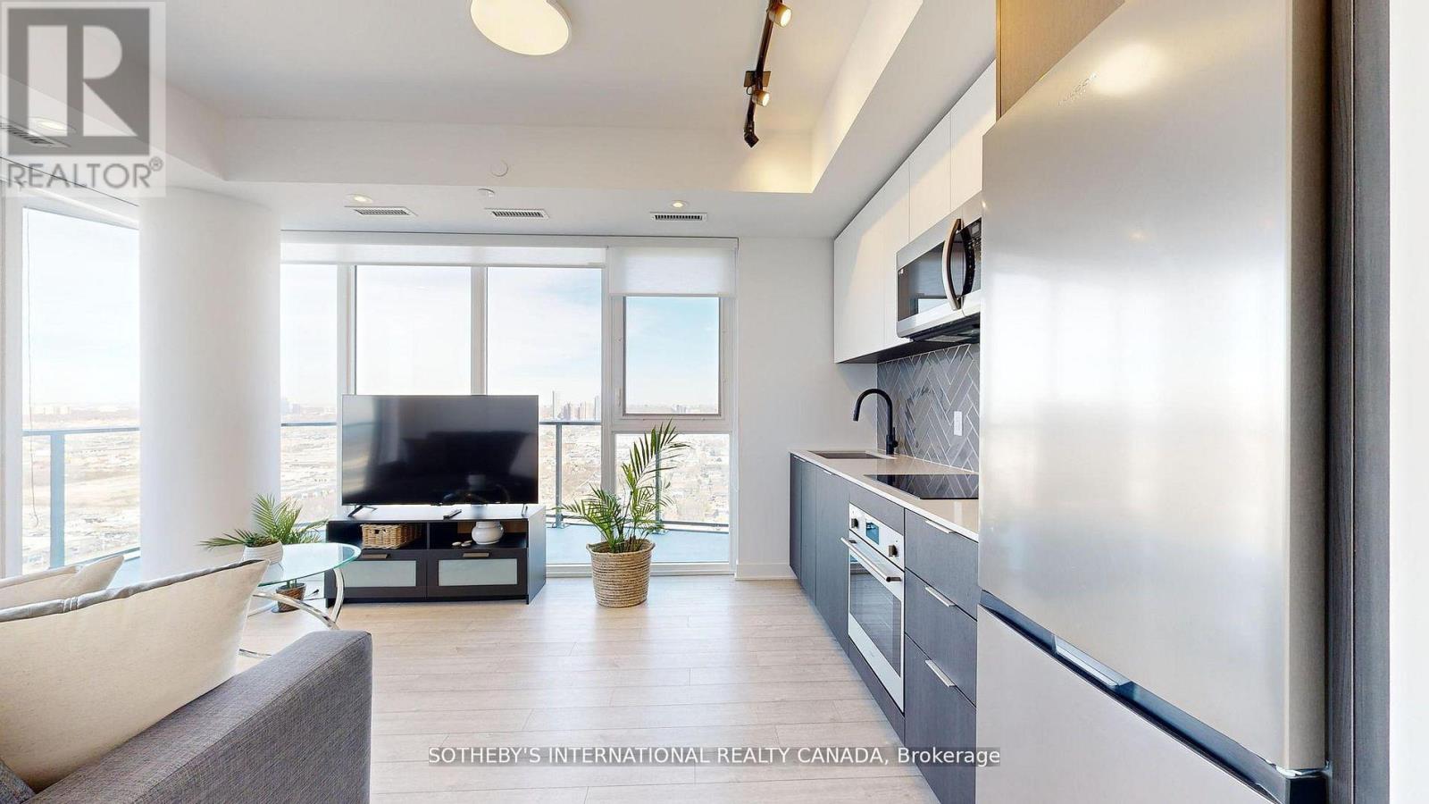 3103 - 36 Zorra Street, Toronto, Ontario  M8Z 4Z7 - Photo 3 - W12722878