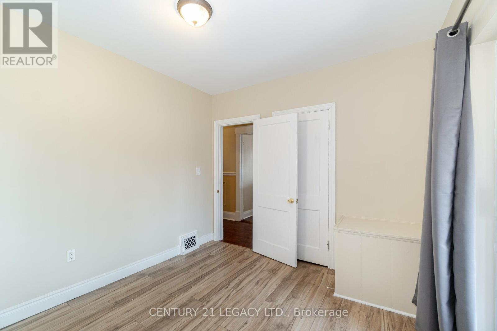 227 Queen Street W, Brampton (Downtown Brampton), Ontario  L6Y 1M6 - Photo 17 - W12722908