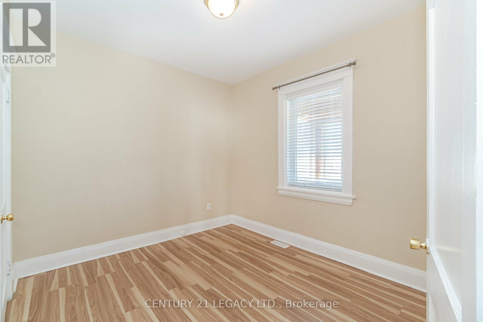 227 Queen Street W, Brampton (Downtown Brampton), Ontario  L6Y 1M6 - Photo 20 - W12722908