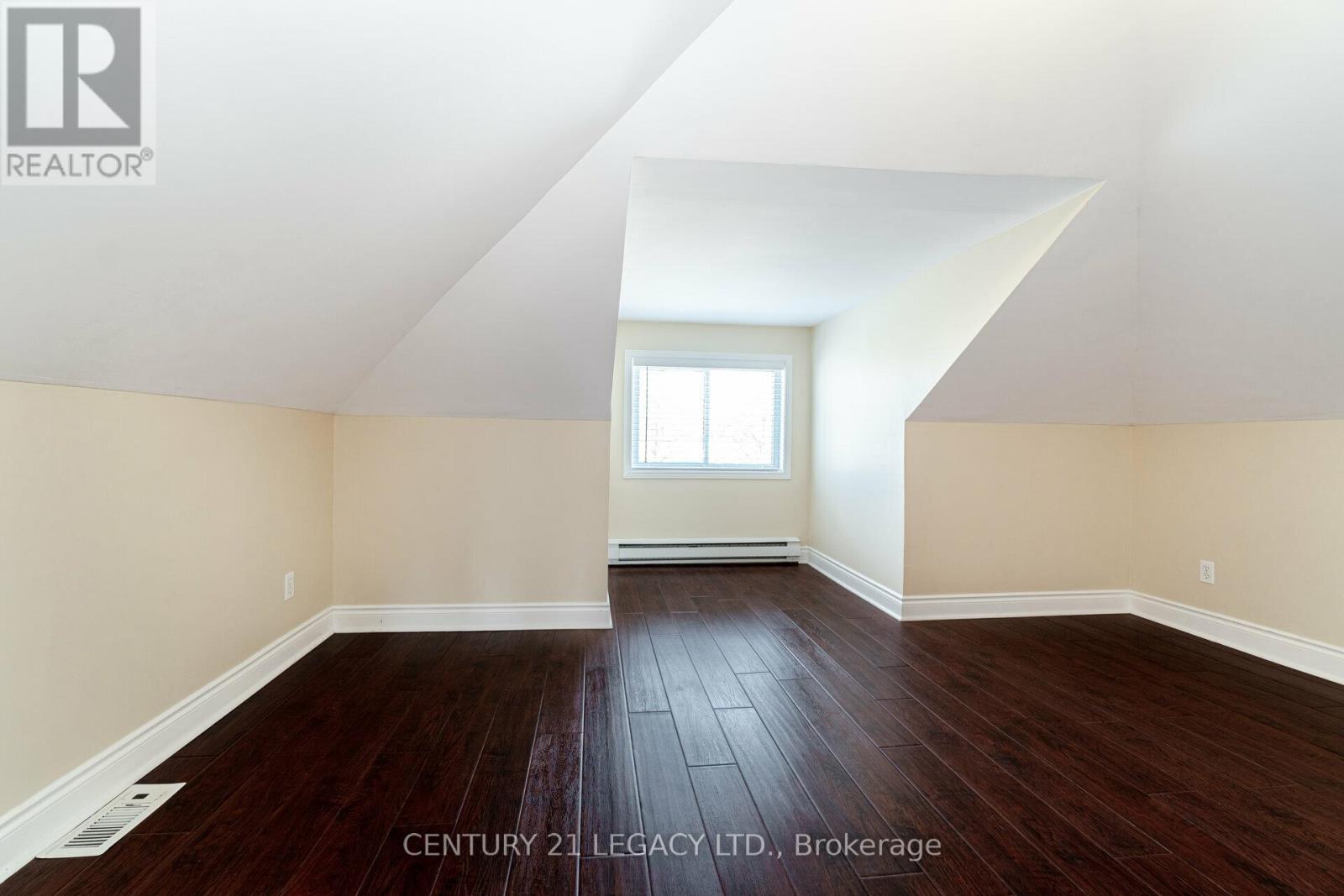 227 Queen Street W, Brampton (Downtown Brampton), Ontario  L6Y 1M6 - Photo 29 - W12722908