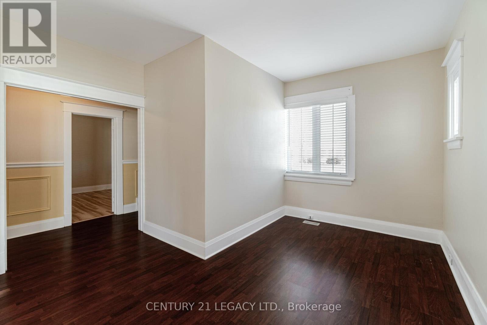 227 Queen Street W, Brampton (Downtown Brampton), Ontario  L6Y 1M6 - Photo 7 - W12722908