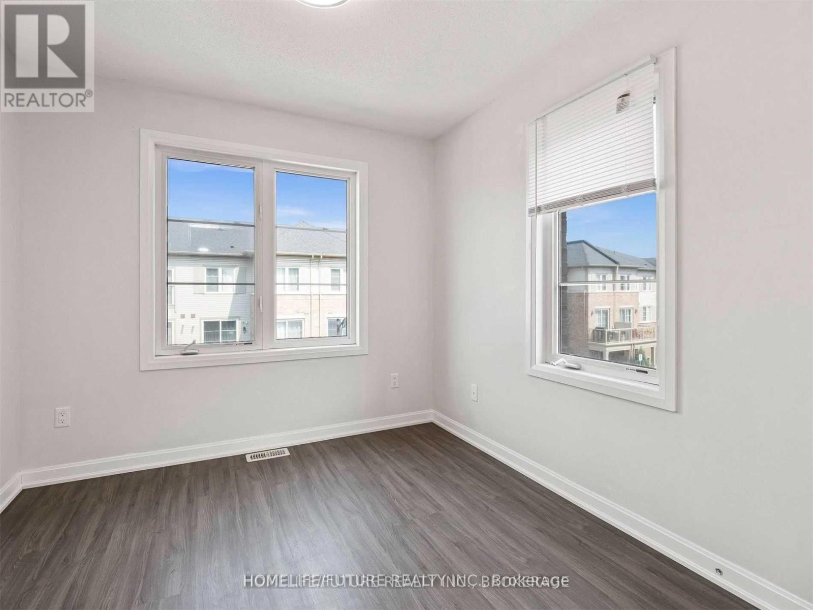 127 - 165 Hampshire Way, Milton, Ontario  L9T 8M7 - Photo 11 - W12722916