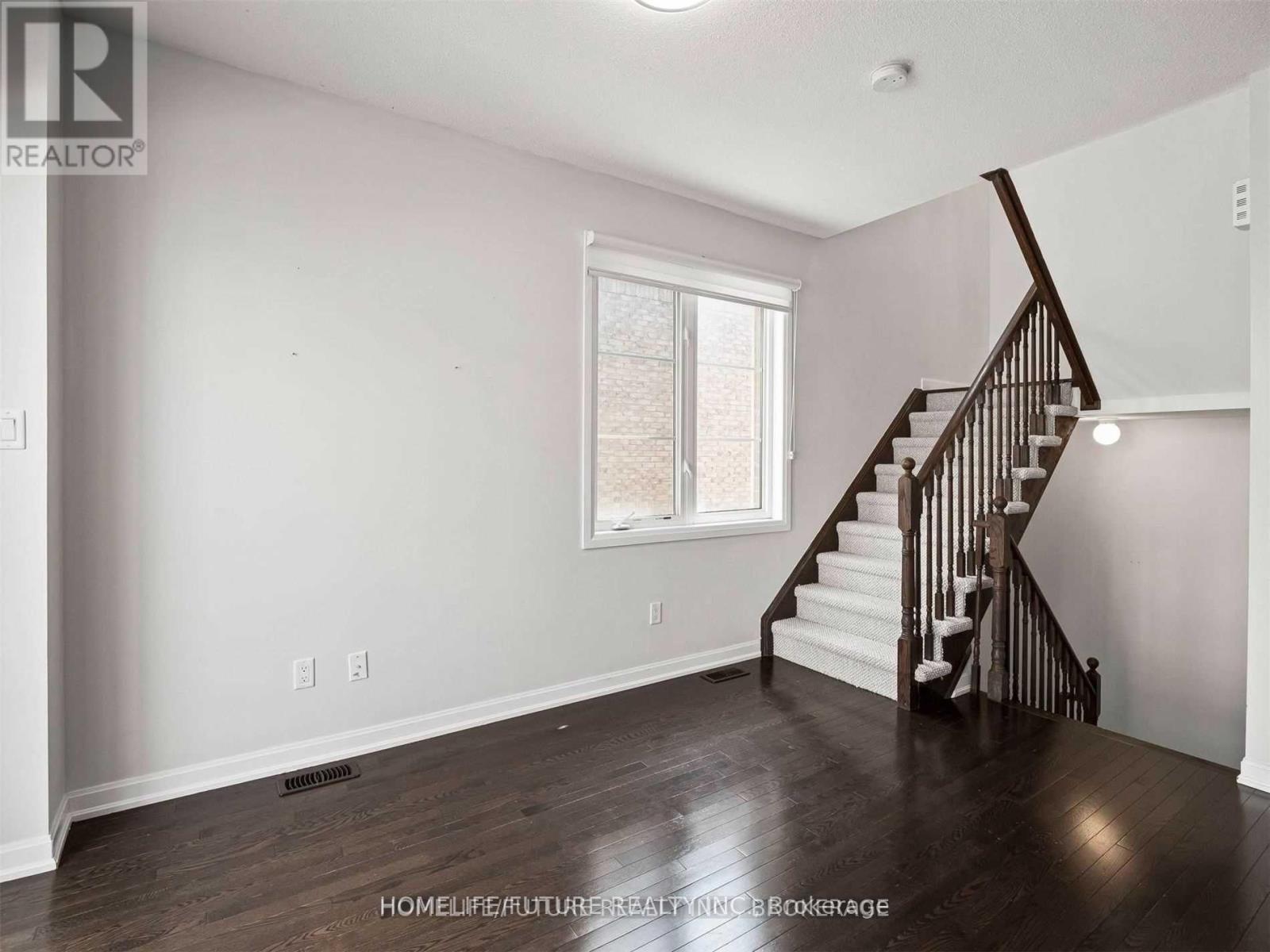 127 - 165 Hampshire Way, Milton, Ontario  L9T 8M7 - Photo 7 - W12722916